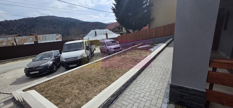 Apartament 2 camere, etaj 2, de vanzare in Busteni