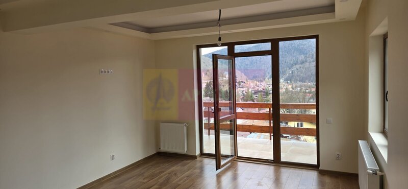 Apartament 2 camere, etaj 2, de vanzare in Busteni