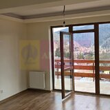 Apartament 2 camere, etaj 2, de vanzare in Busteni